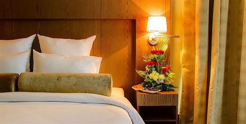 Oaks Liwa Executive Suites Абу Даби Стая снимка