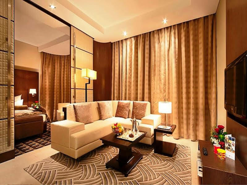 Oaks Liwa Executive Suites Абу Даби Екстериор снимка